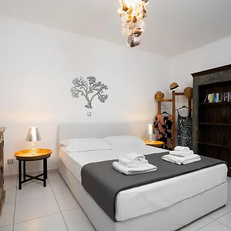 Albion, Cosy Two Storey Apartment, Stelida Naxos Semesterbostad Agios Prokopios (Naxos)