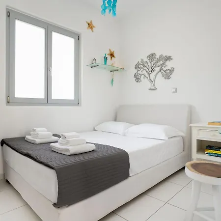 Albion, Cosy Two Storey Apartment, Stelida Naxos Semesterbostad *