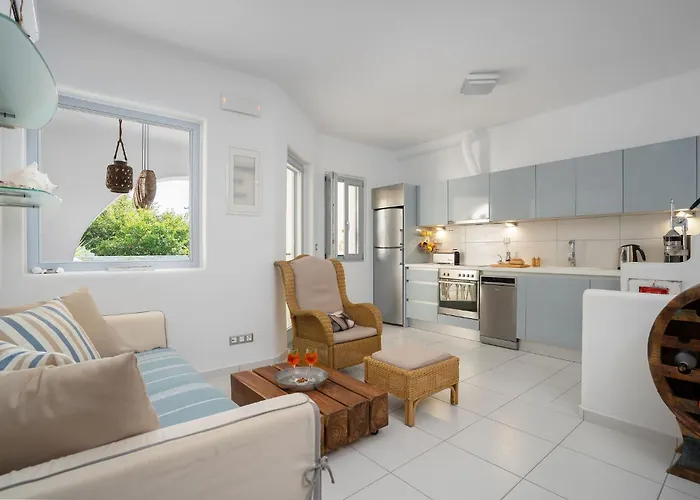 Albion, Cosy Two Storey Apartment, Stelida Naxos * Агиос-Прокопиос