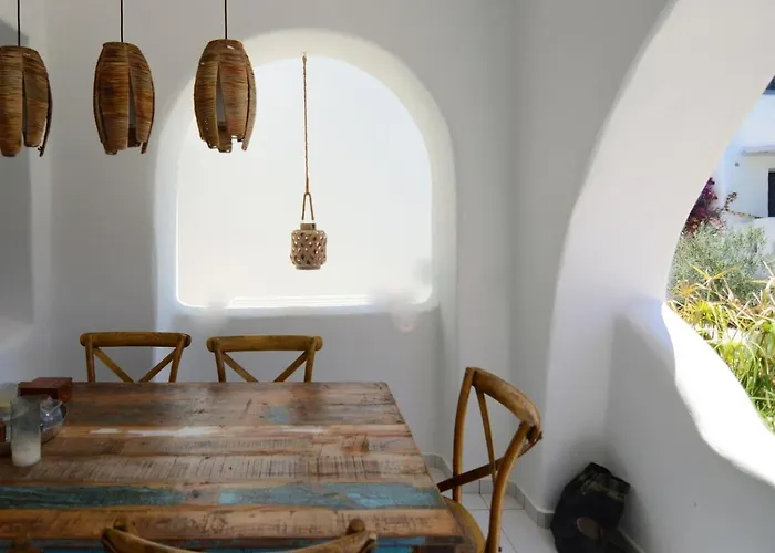 Albion, Cosy Two Storey Apartment, Stelida Naxos *