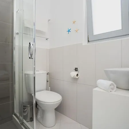 Albion, Cosy Two Storey Apartment, Stelida Naxos Holiday home *